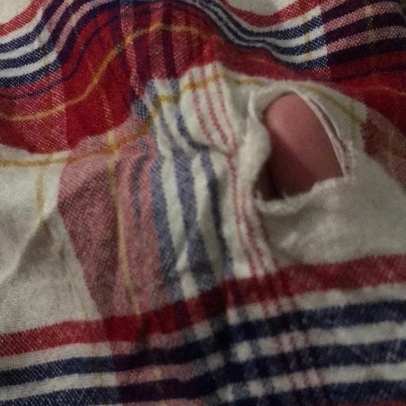 Old navy red plaid shirt - Picture 2 of 4